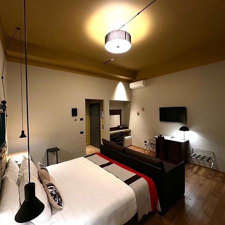 Hotel Priori Secret Garden Перуджа Екстериор снимка